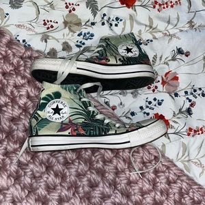 listing-status-banner